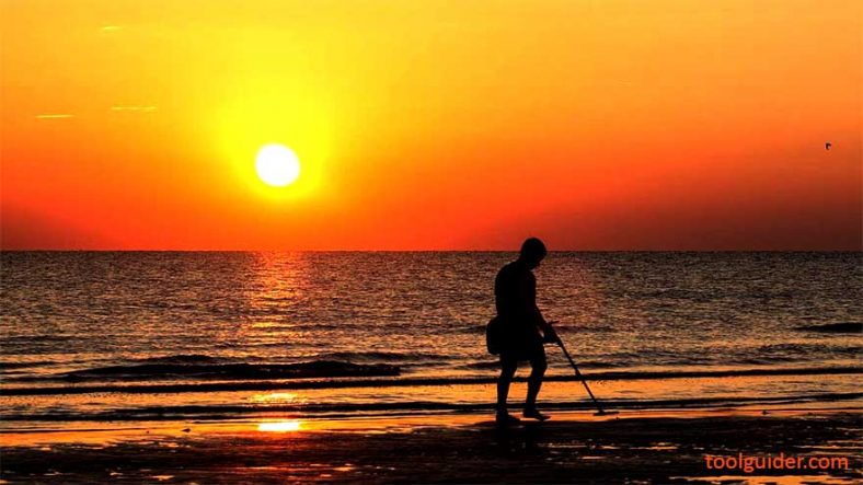 Beginners Guide to Metal Detecting on the Beaches