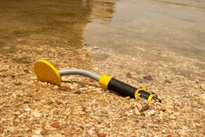 Waterproof metal detectors