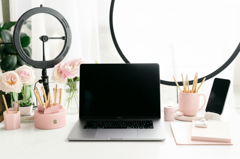How To Decorate A Feminine Content Creator Desk: Essential, Stunning